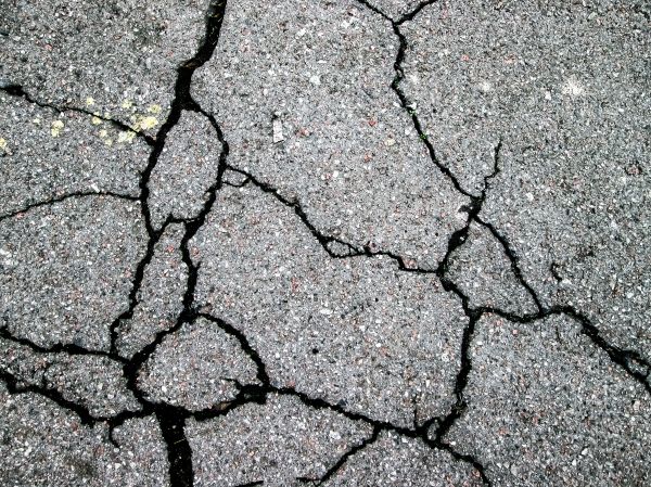 Driveway Crack Filling in Modesto