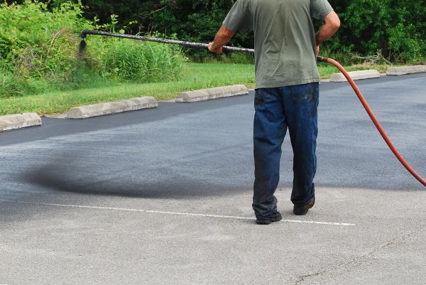 Lot Sealcoating in Modesto