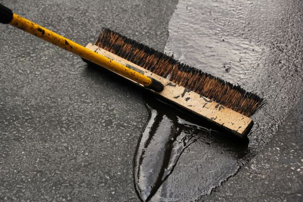 Asphalt Driveway Sealing in Modesto