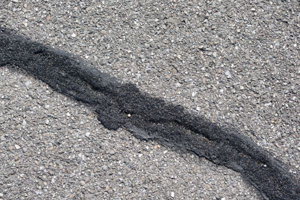 Asphalt Crack Sealing in Modesto